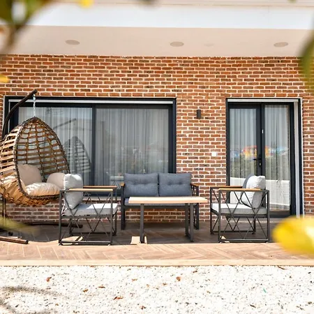 Lägenhetshotell Red Moon 4*