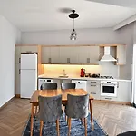Apart Otel Red Moon 4*