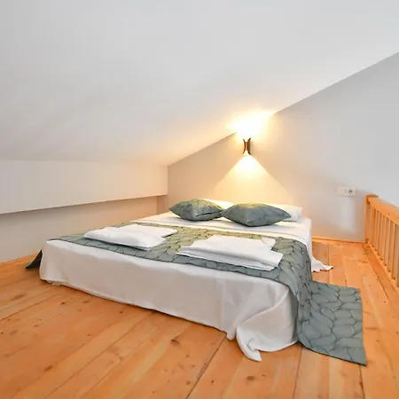 Red Moon 4* فتحية