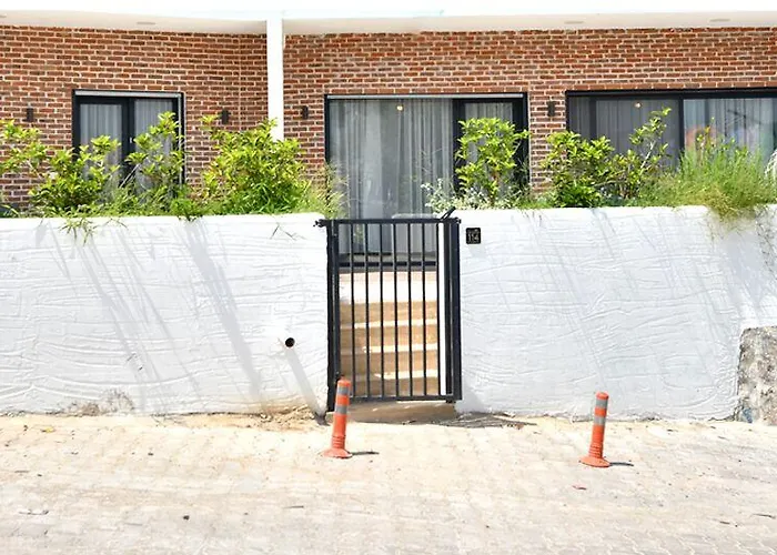 Red Moon Ξενοδοχείο με διαμερίσματα Φετιγιέ